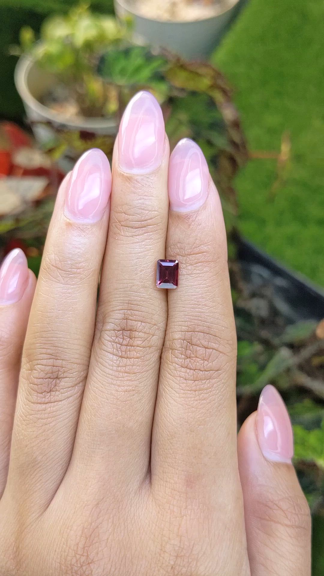 1.02 Ct. Pinkish Purple Rhodolite Garnet from Mozambique Size Video