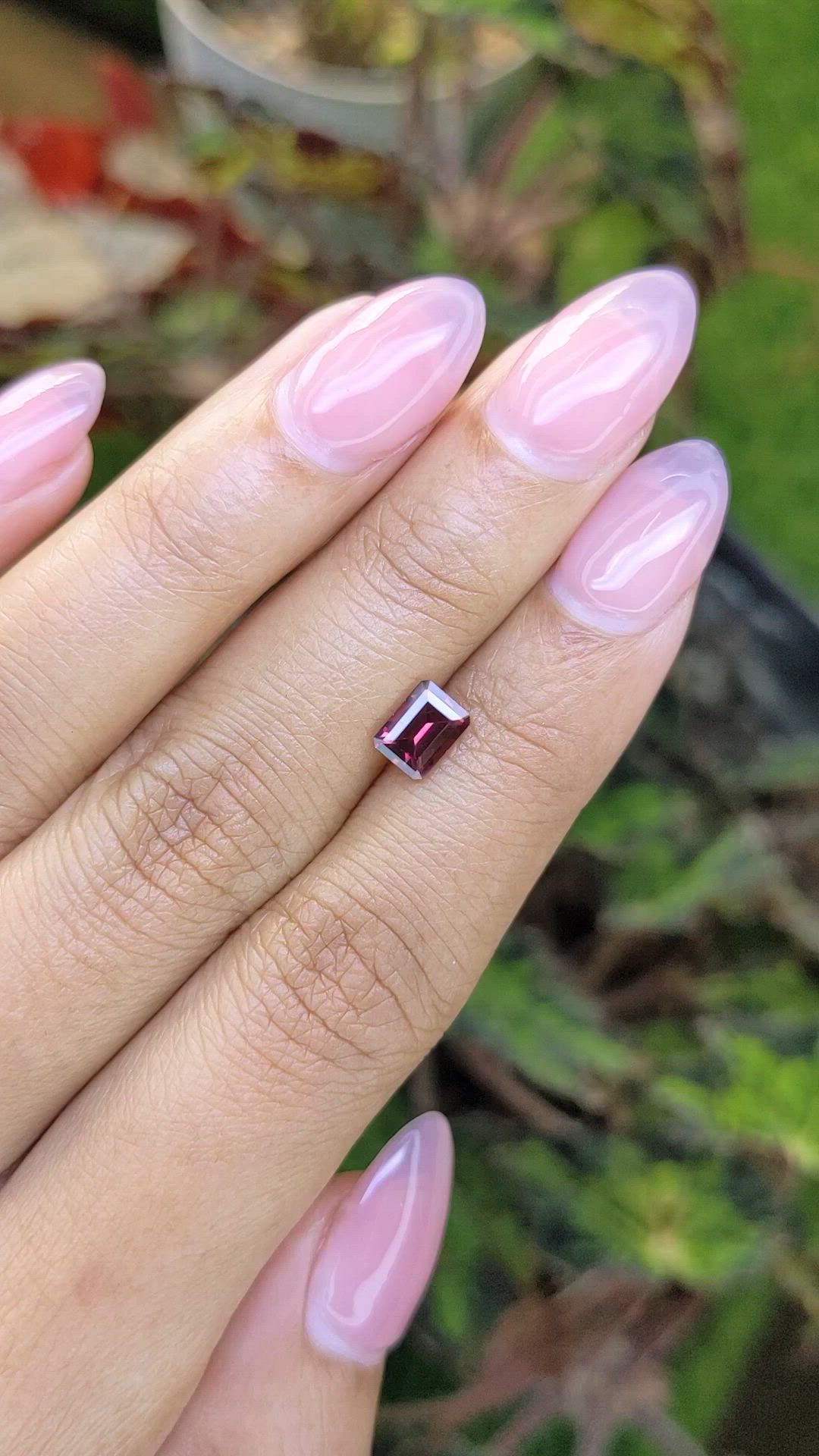1.02 Ct. Pinkish Purple Rhodolite Garnet from Mozambique Size Video