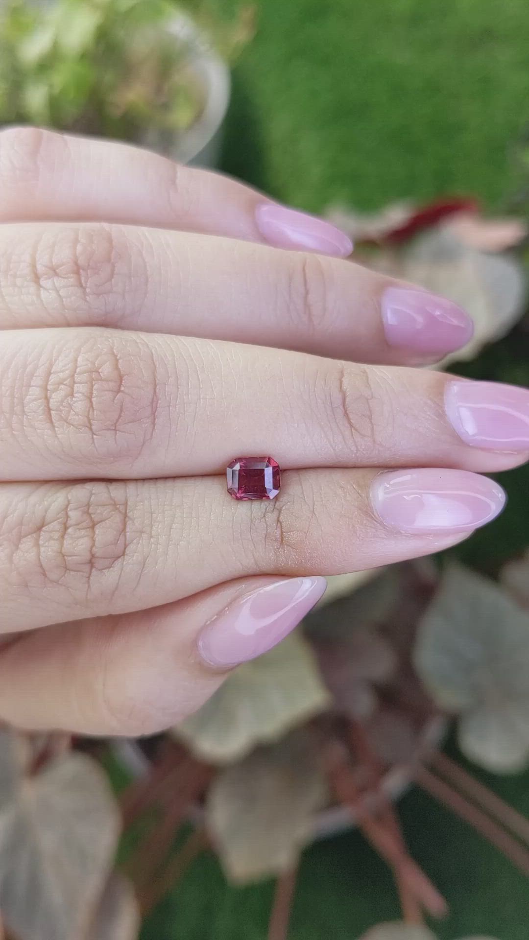 0.98 Ct. Red Almandine Garnet from Mozambique Size Video