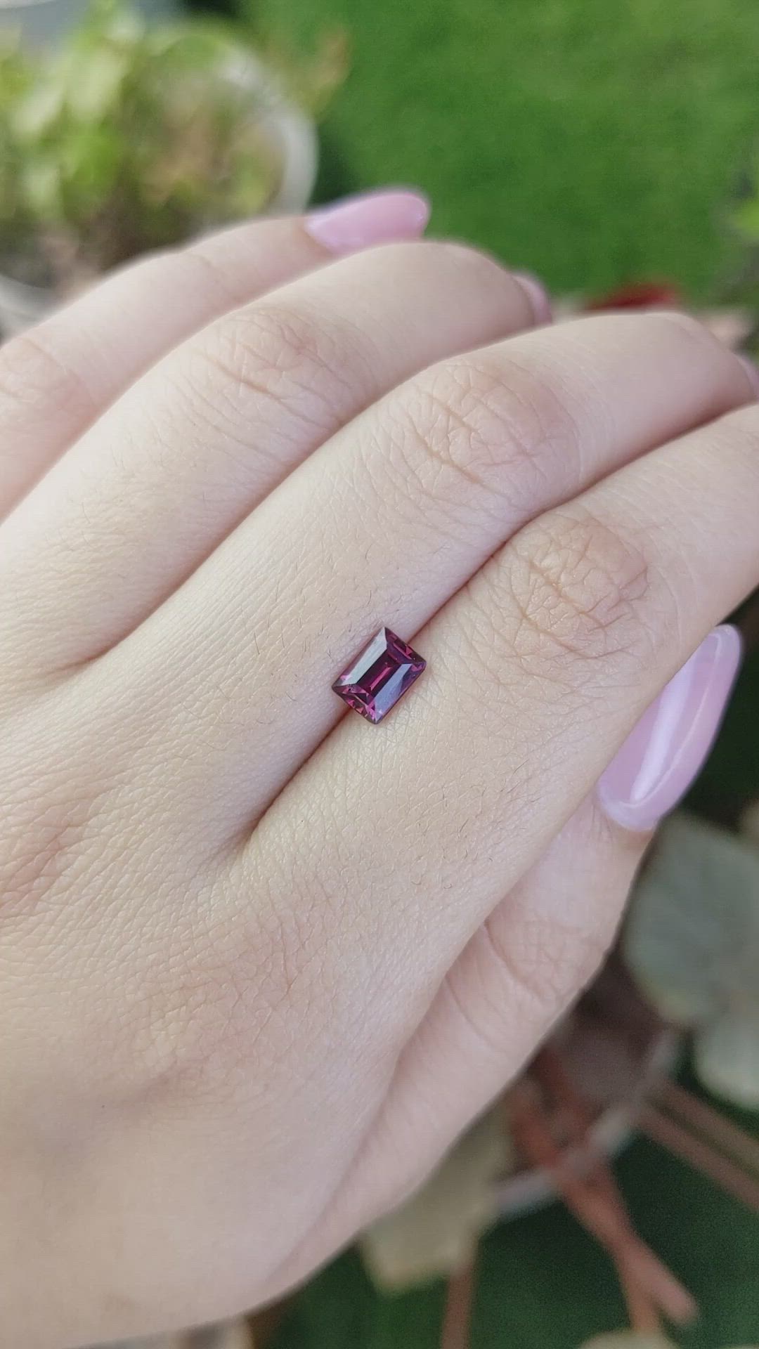 1.01 Ct. Purplish Red Rhodolite Garnet from Mozambique Size Video