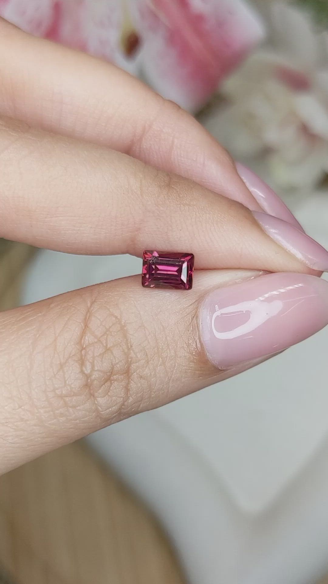 1.01 Ct. Purplish Red Rhodolite Garnet from Mozambique Size Video