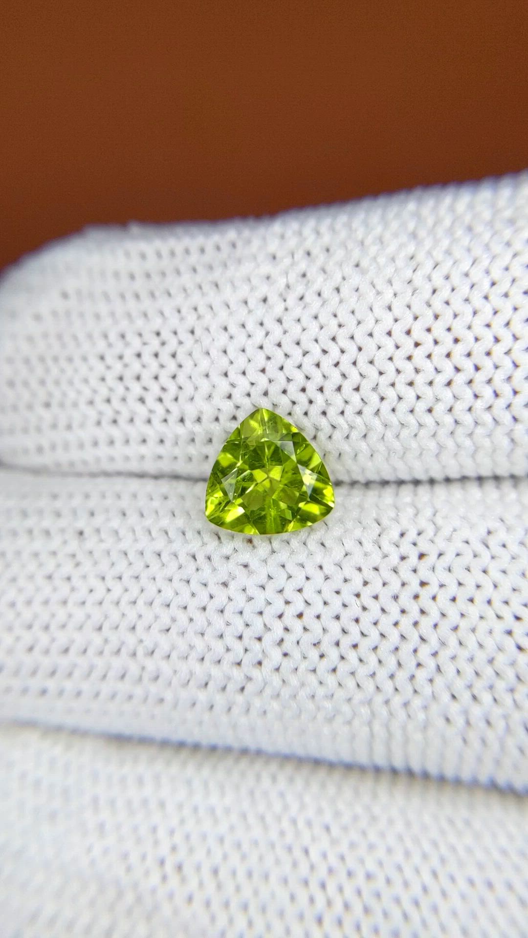 1.29 Ct. Yellowish Green Peridot from Pakistan Size Video