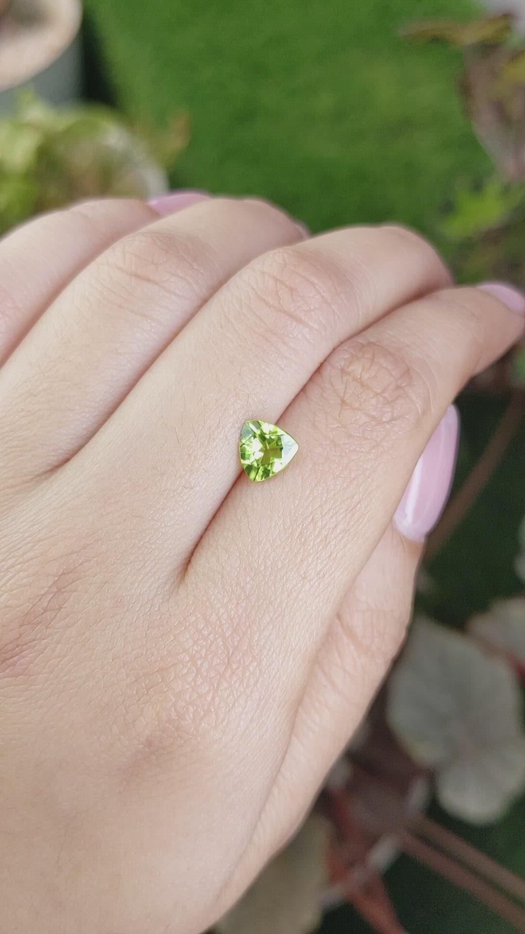1.03 Ct. Yellowish Green Peridot from Pakistan Size Video