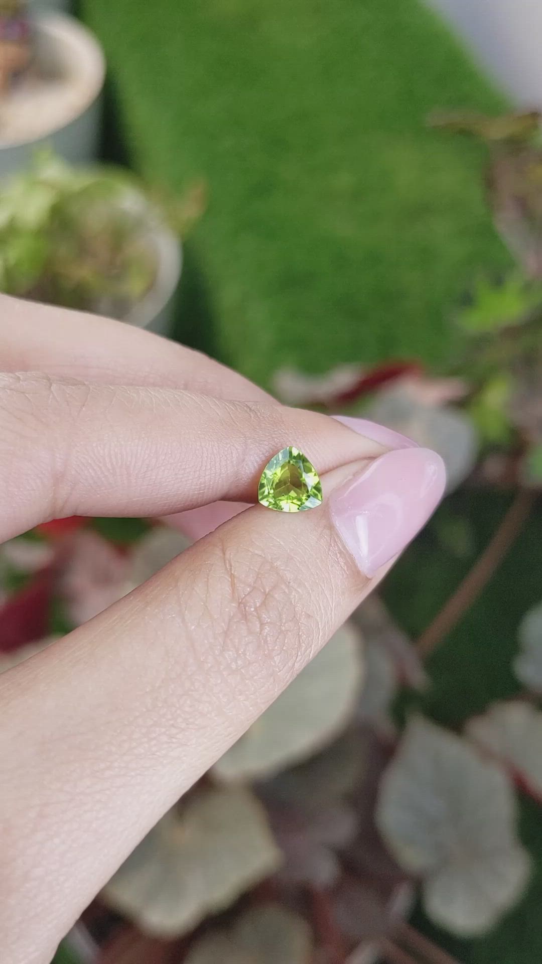 1.10 Ct. Yellowish Green Peridot from Pakistan Size Video
