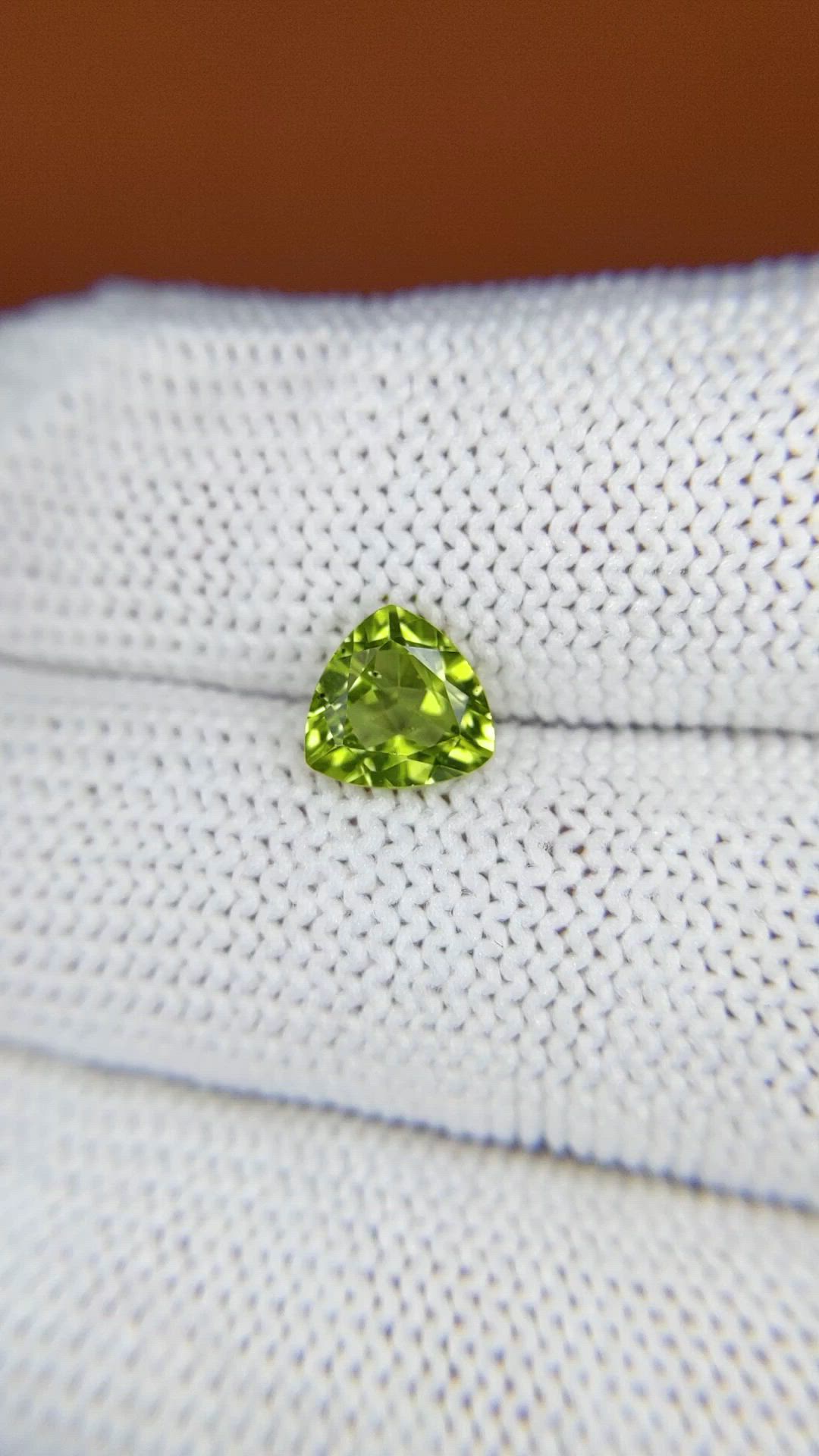 1.10 Ct. Yellowish Green Peridot from Pakistan Size Video