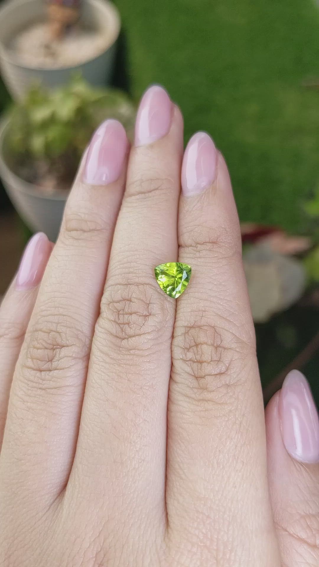 1.28 Ct. Yellowish Green Peridot from Pakistan Size Video