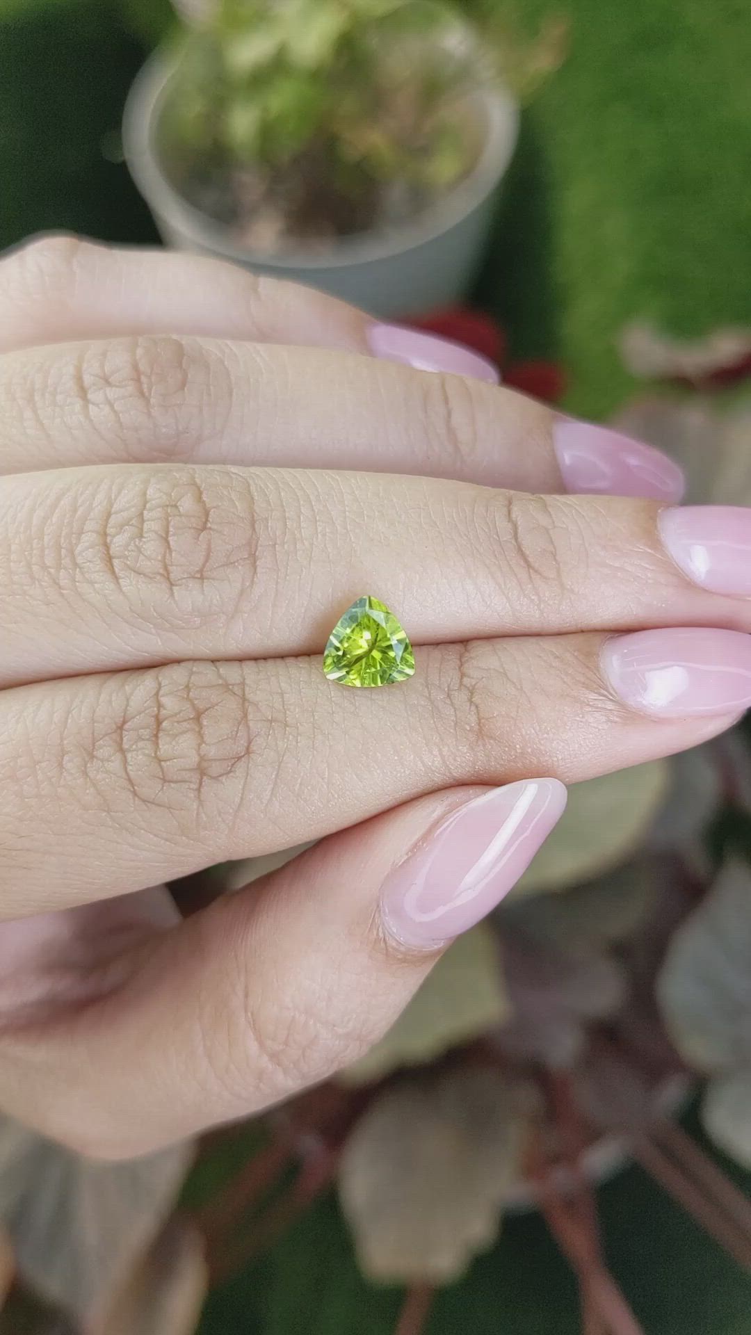1.28 Ct. Yellowish Green Peridot from Pakistan Size Video