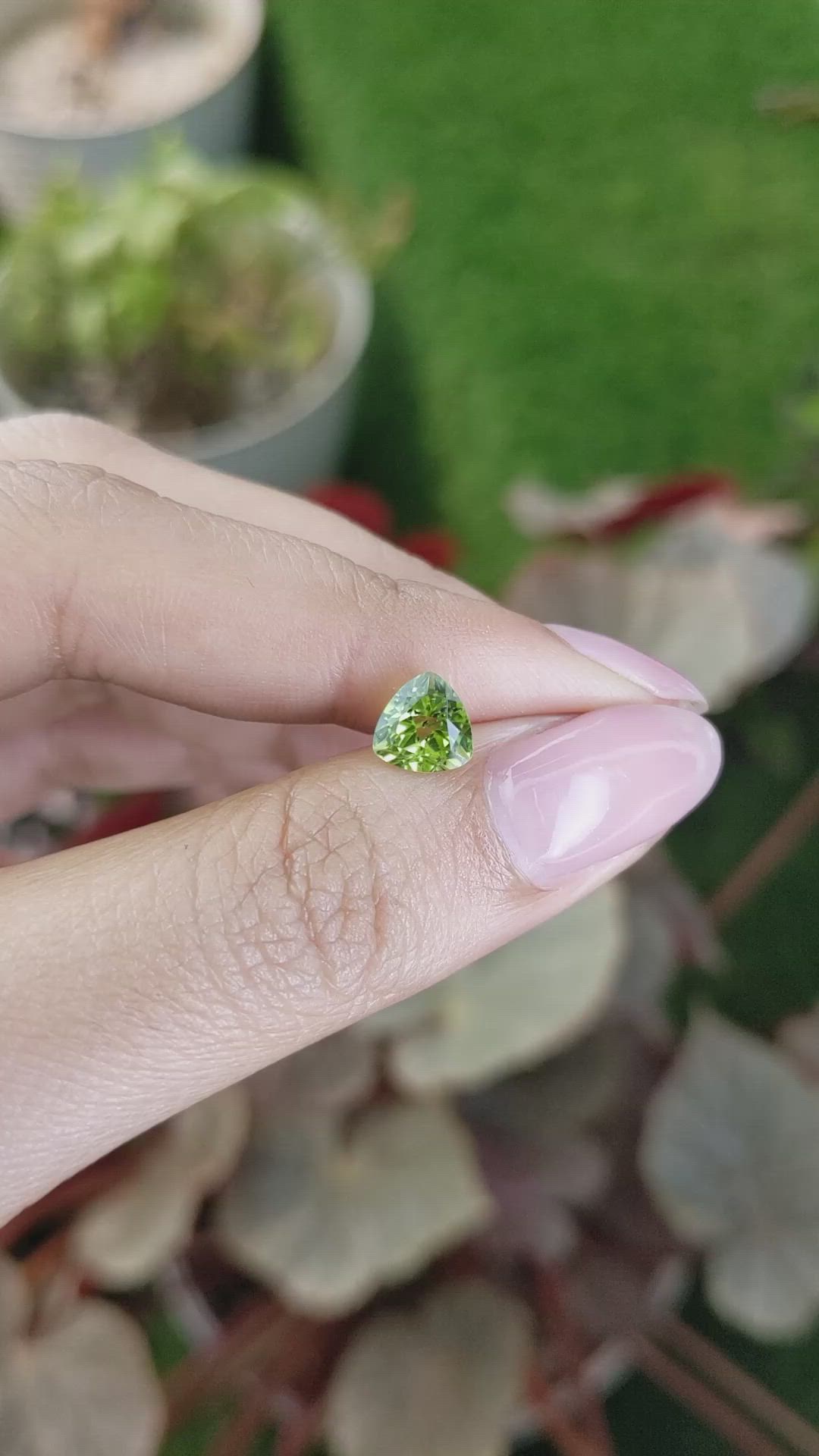 1.37 Ct. Green (Lime Green) Peridot from Pakistan Size Video