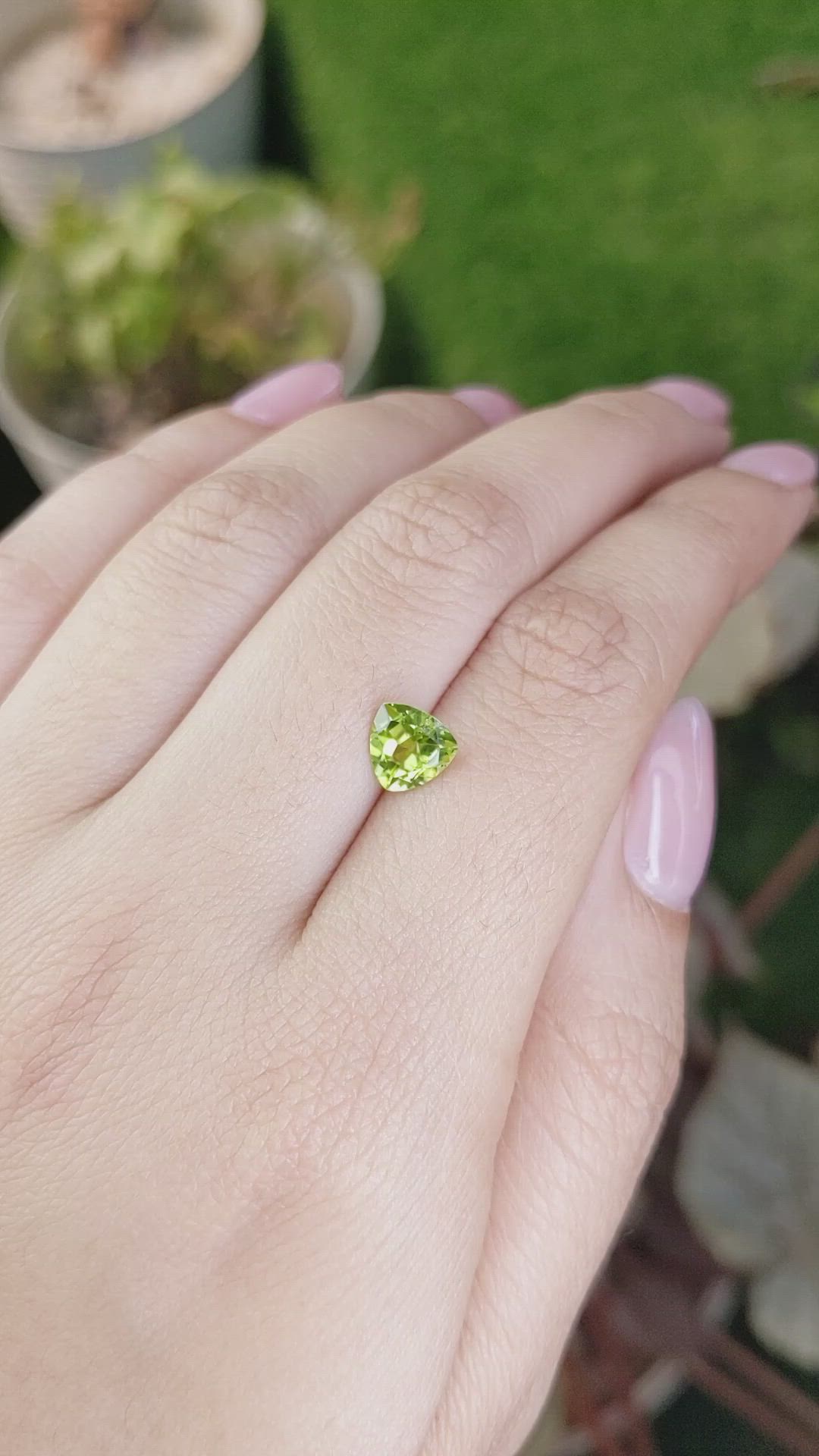 1.30 Ct. Yellowish Green Peridot from Pakistan Size Video