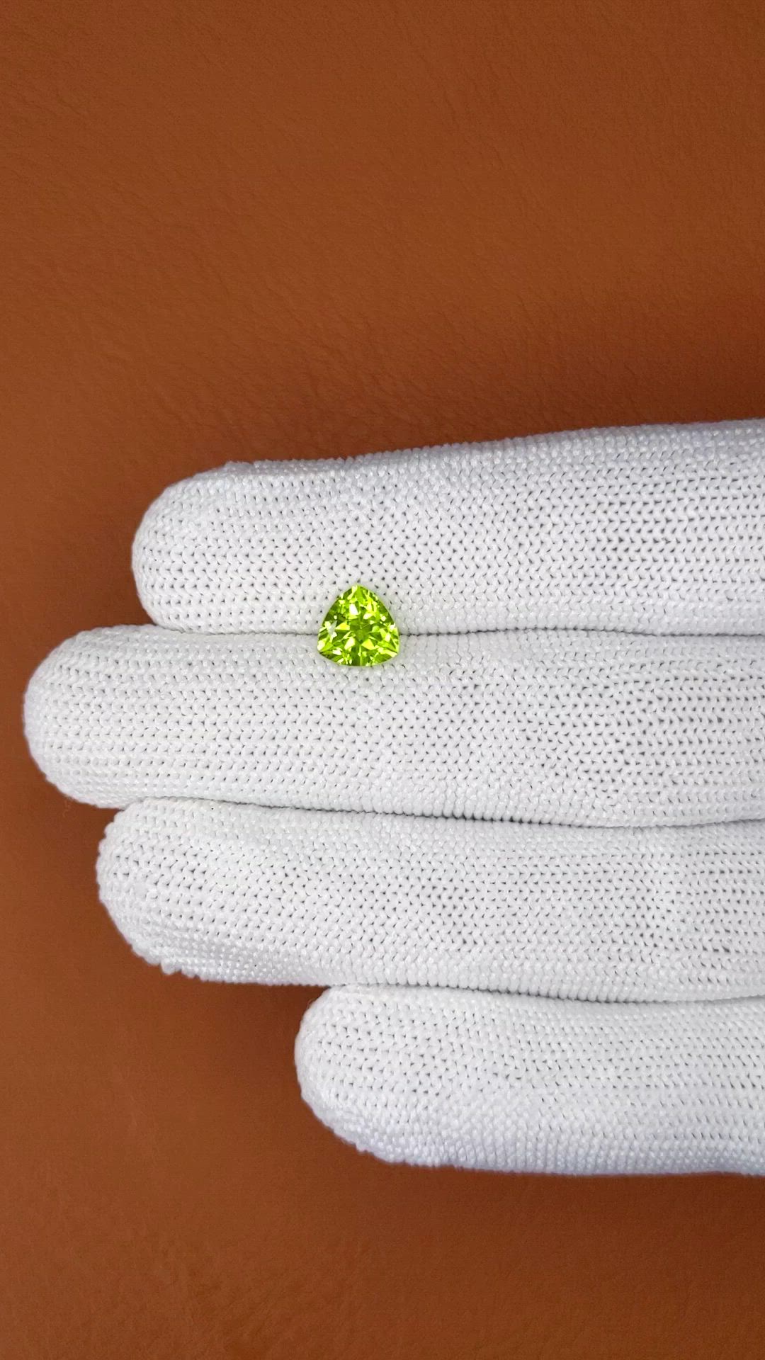 1.30 Ct. Yellowish Green Peridot from Pakistan Size Video