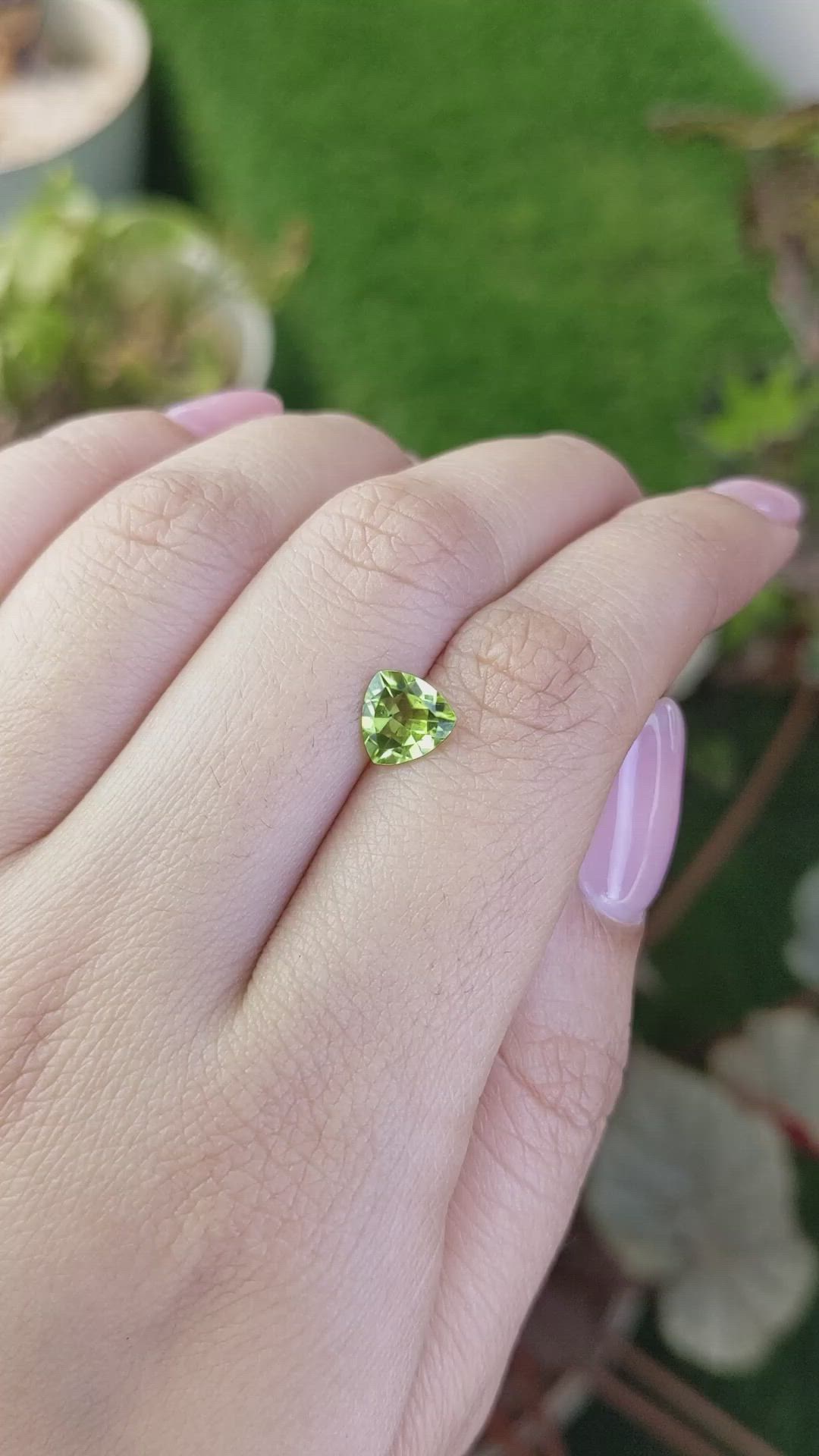 1.05 Ct. Yellowish Green Peridot from Pakistan Size Video