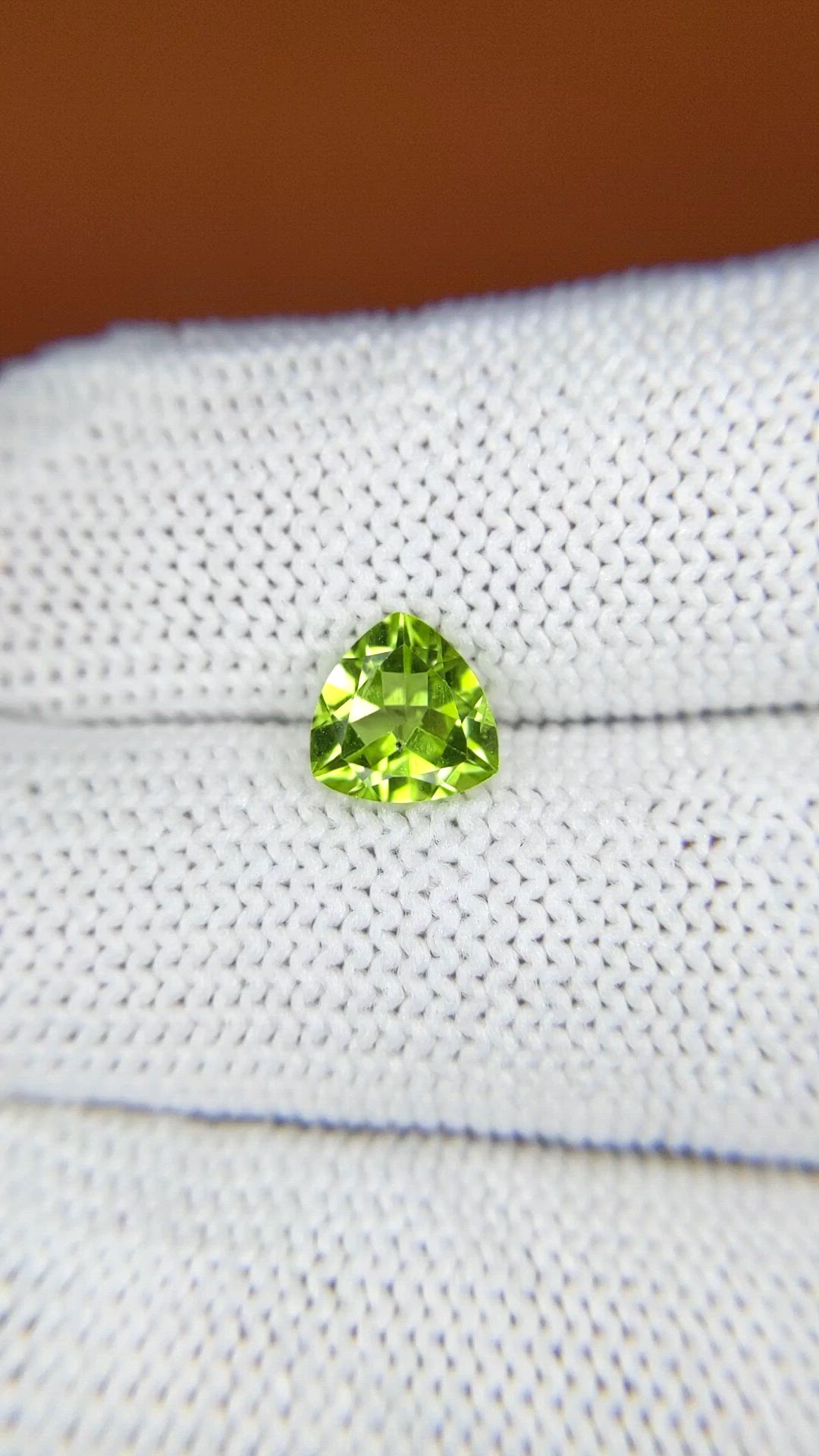 1.05 Ct. Yellowish Green Peridot from Pakistan Size Video
