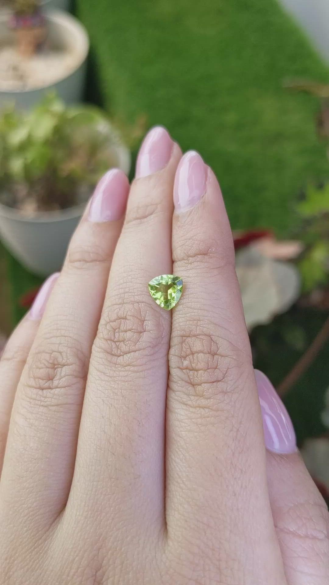 1.05 Ct. Yellowish Green Peridot from Pakistan Size Video