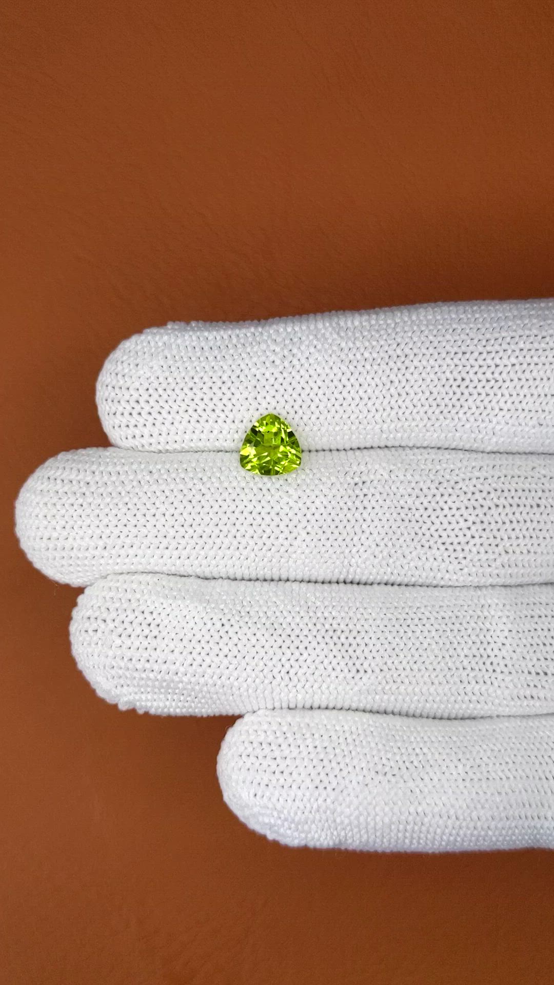 1.37 Ct. Yellowish Green Peridot from Pakistan Size Video