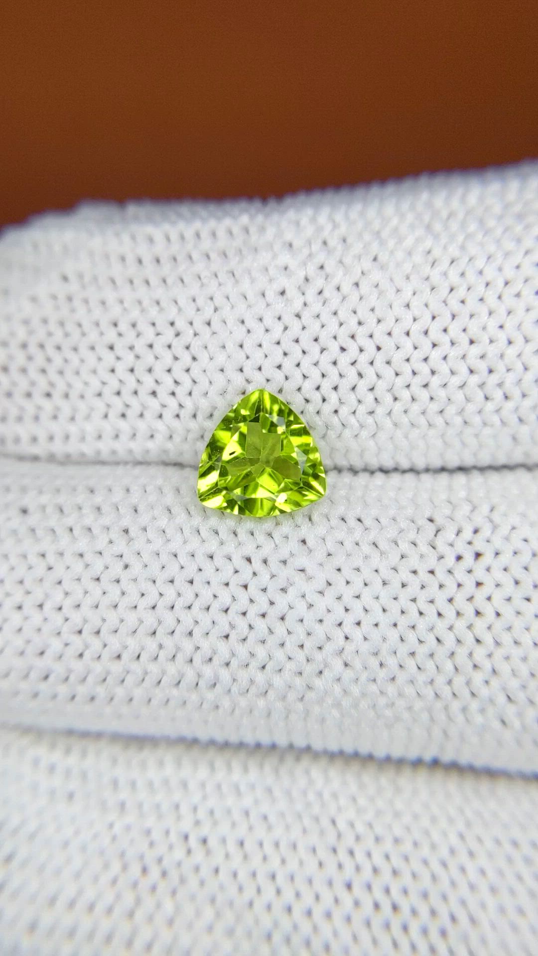 1.21 Ct. Yellowish Green Peridot from Pakistan Size Video