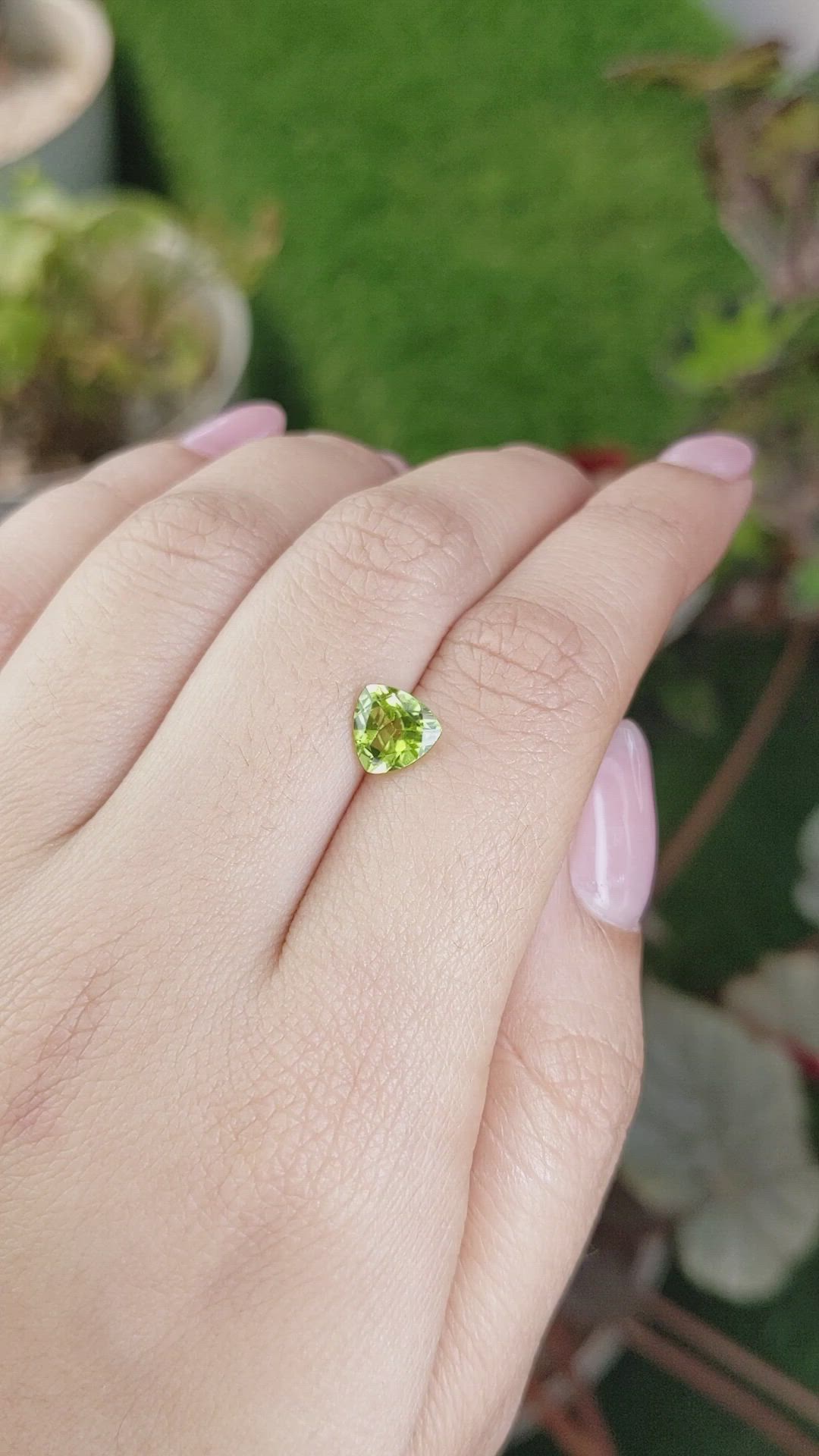 1.27 Ct. Yellowish Green Peridot from Pakistan Size Video