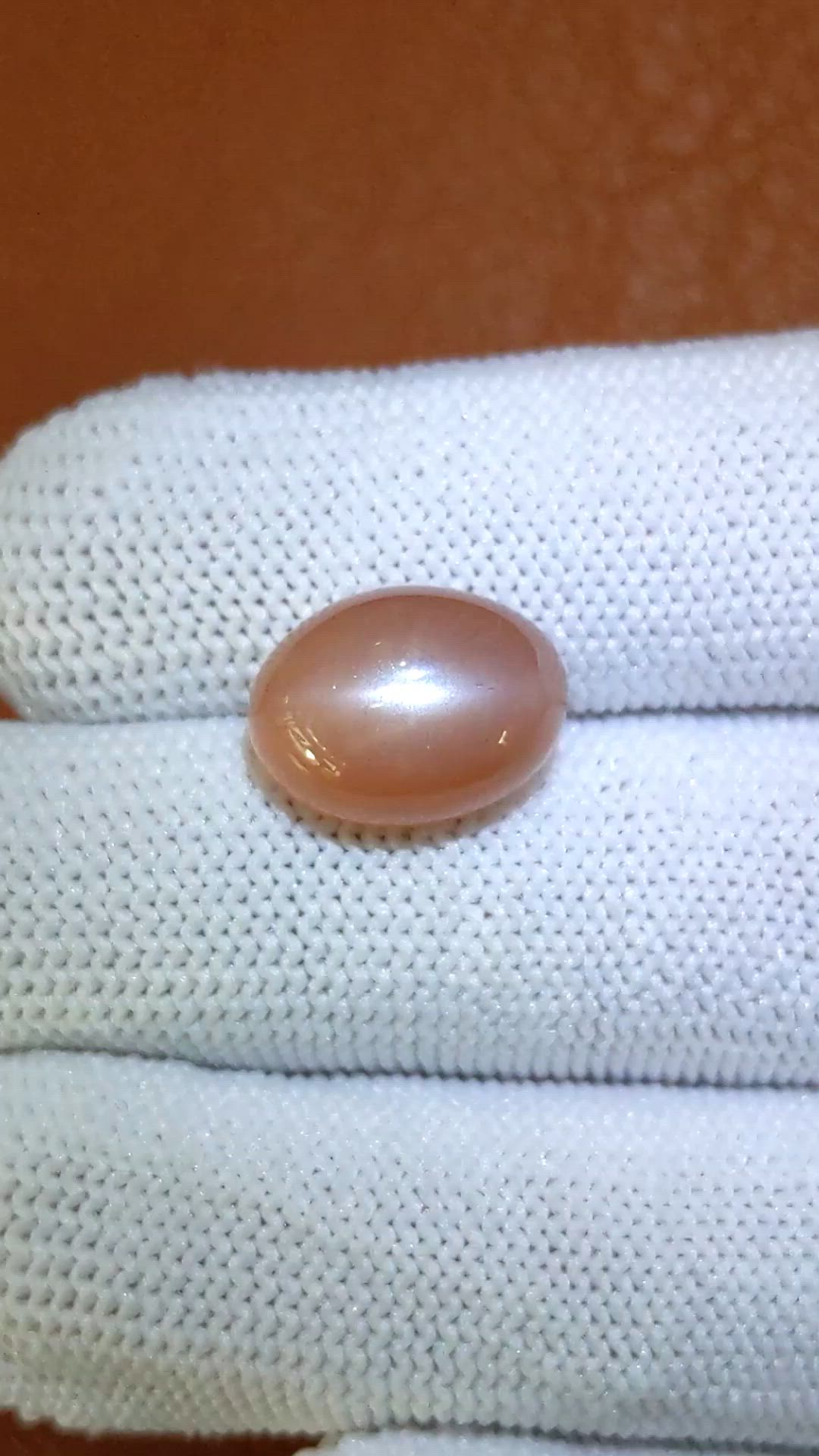 7.07 Ct. Peach Cabochon Moonstone from Ceylon (Sri Lanka) Size Video