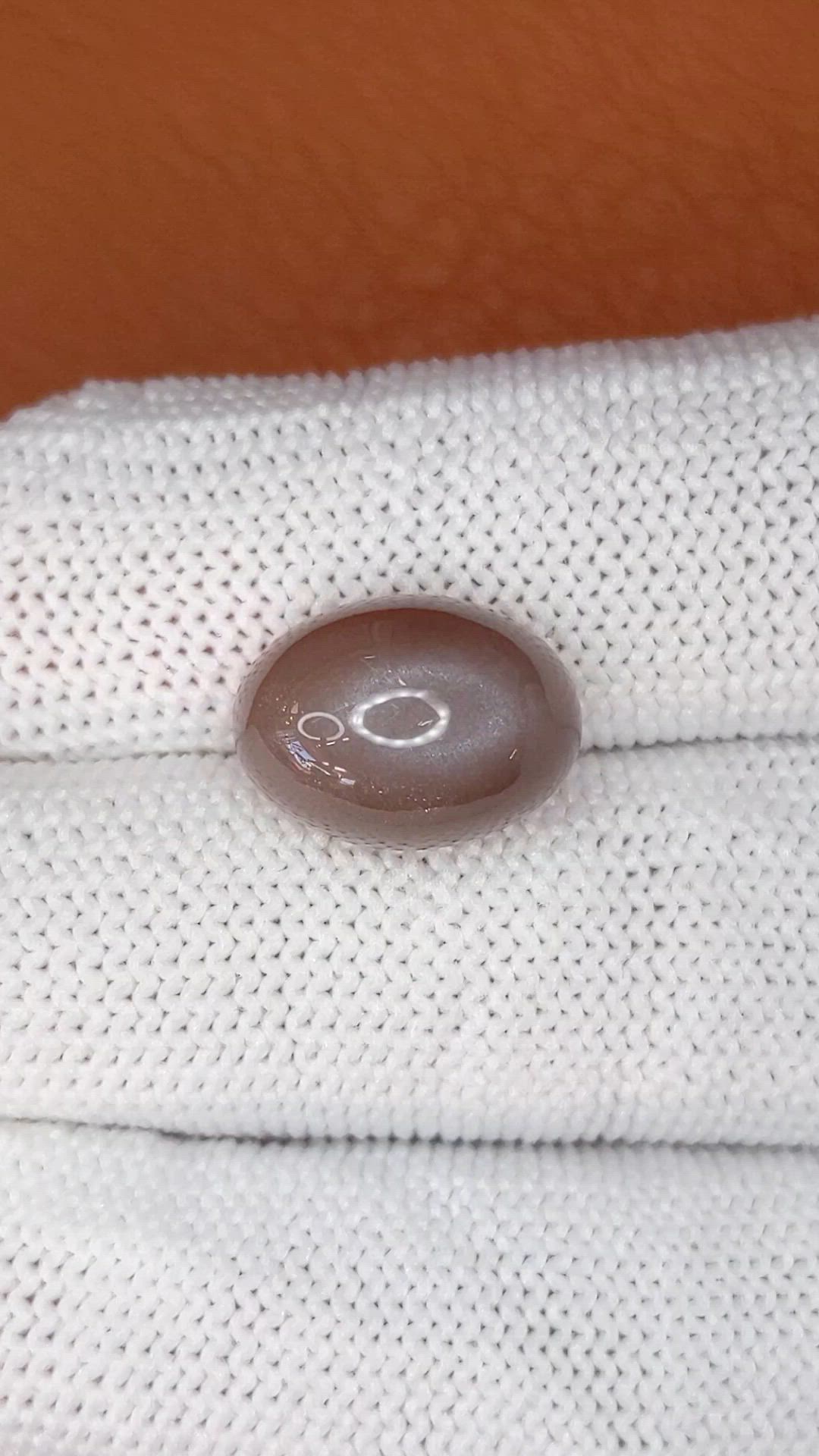 8.18 Ct. Brown Cabochon Moonstone from Ceylon (Sri Lanka) Size Video
