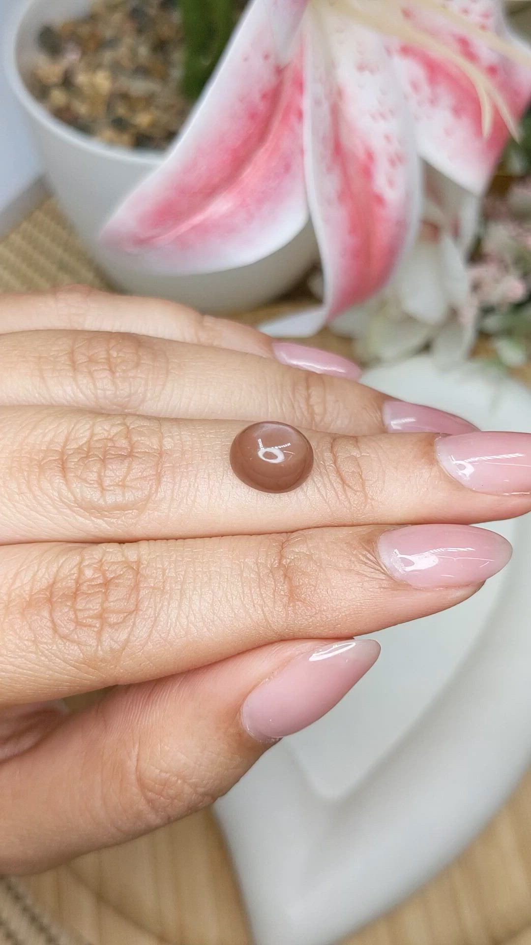 3.70 Ct. Brown Cabochon Moonstone from Ceylon (Sri Lanka) Size Video