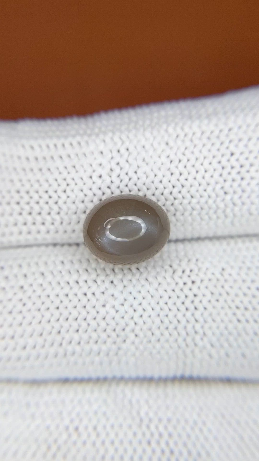 3.77 Ct. Brown Cabochon Moonstone from Ceylon (Sri Lanka) Size Video