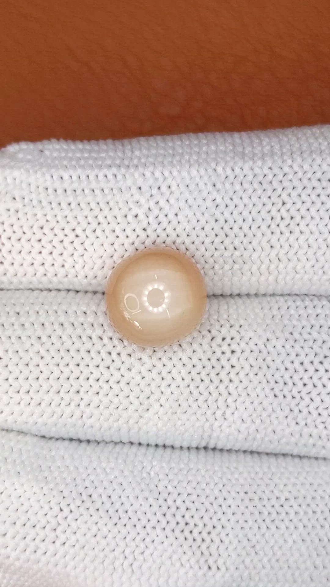 5.84 Ct. Peach Cabochon Moonstone from Ceylon (Sri Lanka) Size Video