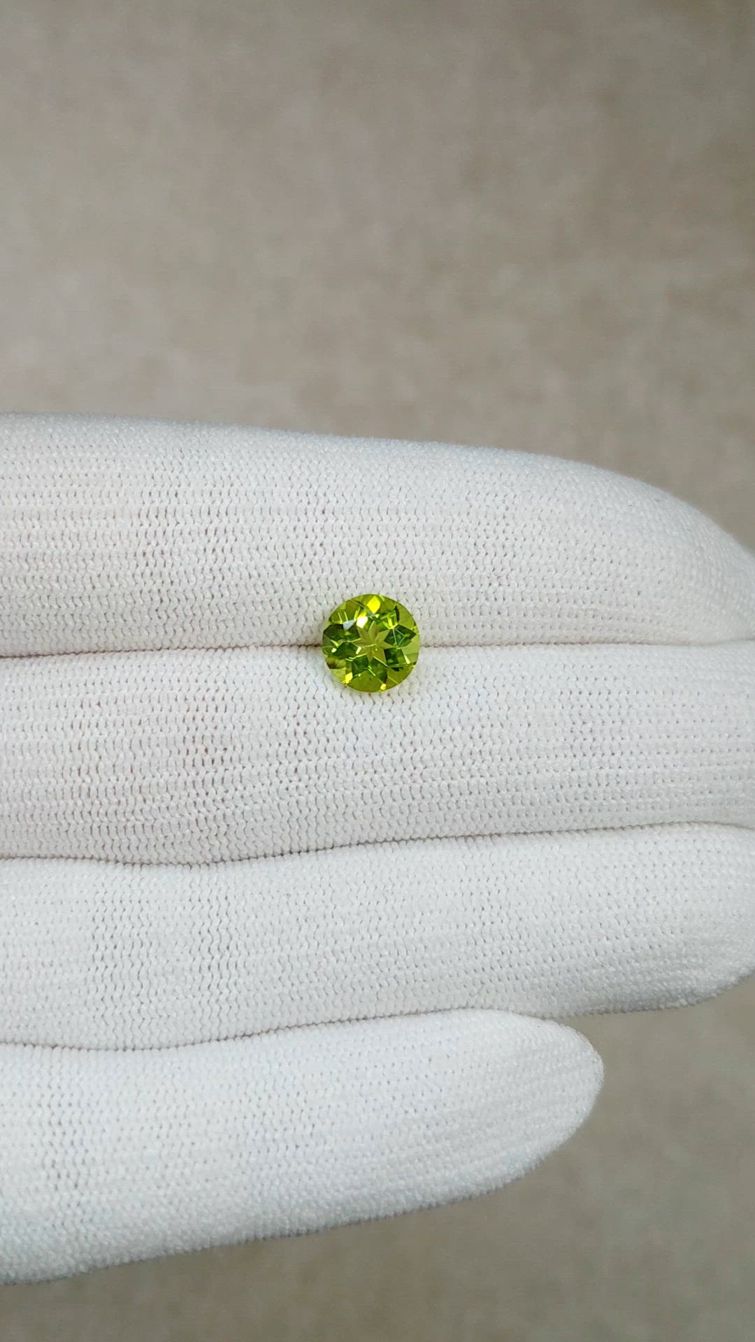 1.75 Ct. Yellowish Green Peridot from Brazil Size Video