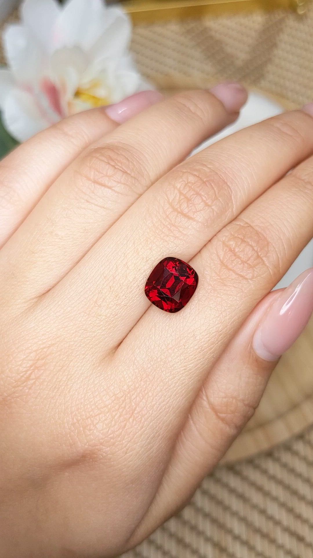 5.32 Ct. Red Garnet from Ceylon (Sri Lanka) Size Video