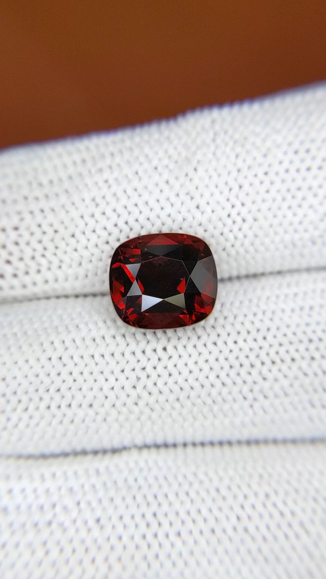 5.32 Ct. Red Garnet from Ceylon (Sri Lanka) Size Video