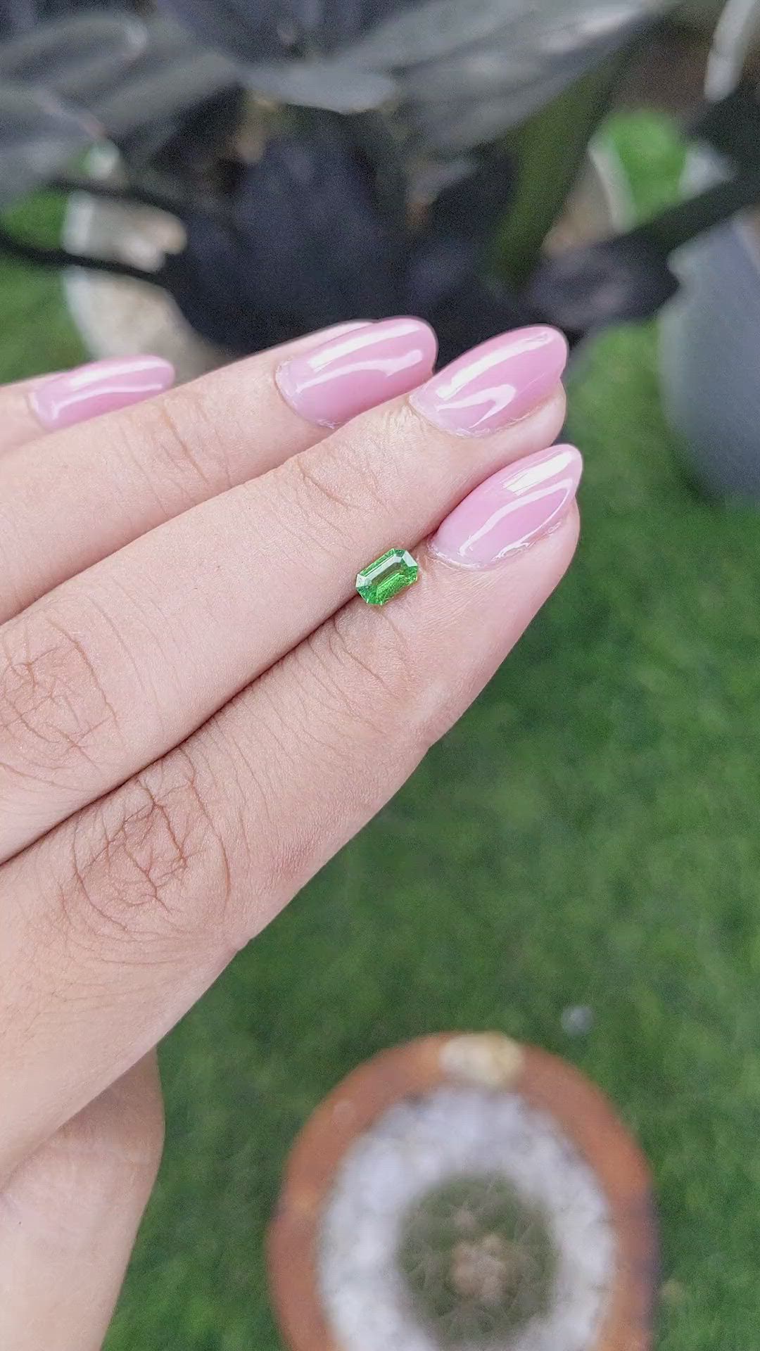 0.28 Ct. Tsavorite Garnet from Tanzania Size Video