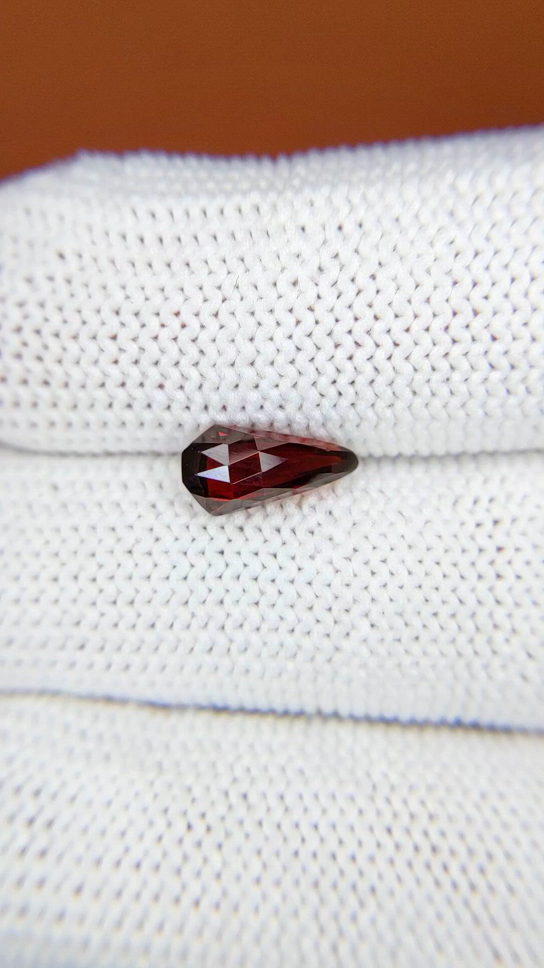 1.45 Ct. Red Almandine Garnet from Ceylon (Sri Lanka) Size Video