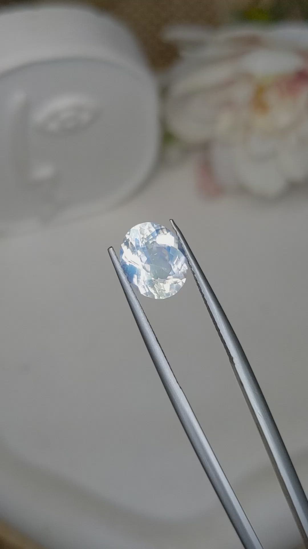 2.25 Ct. Rainbow Moonstone from Ceylon (Sri Lanka) Size Video