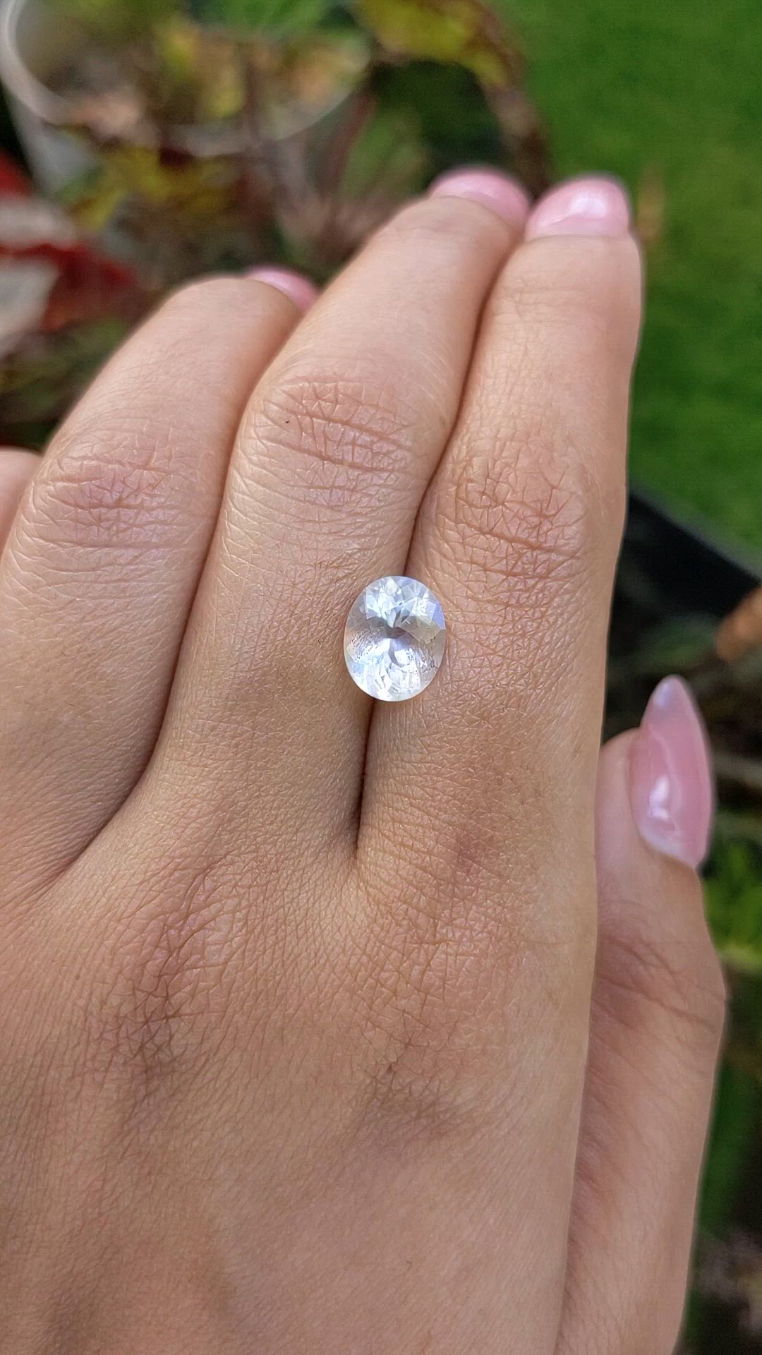 2.22 Ct. Rainbow Moonstone from Ceylon (Sri Lanka) Size Video