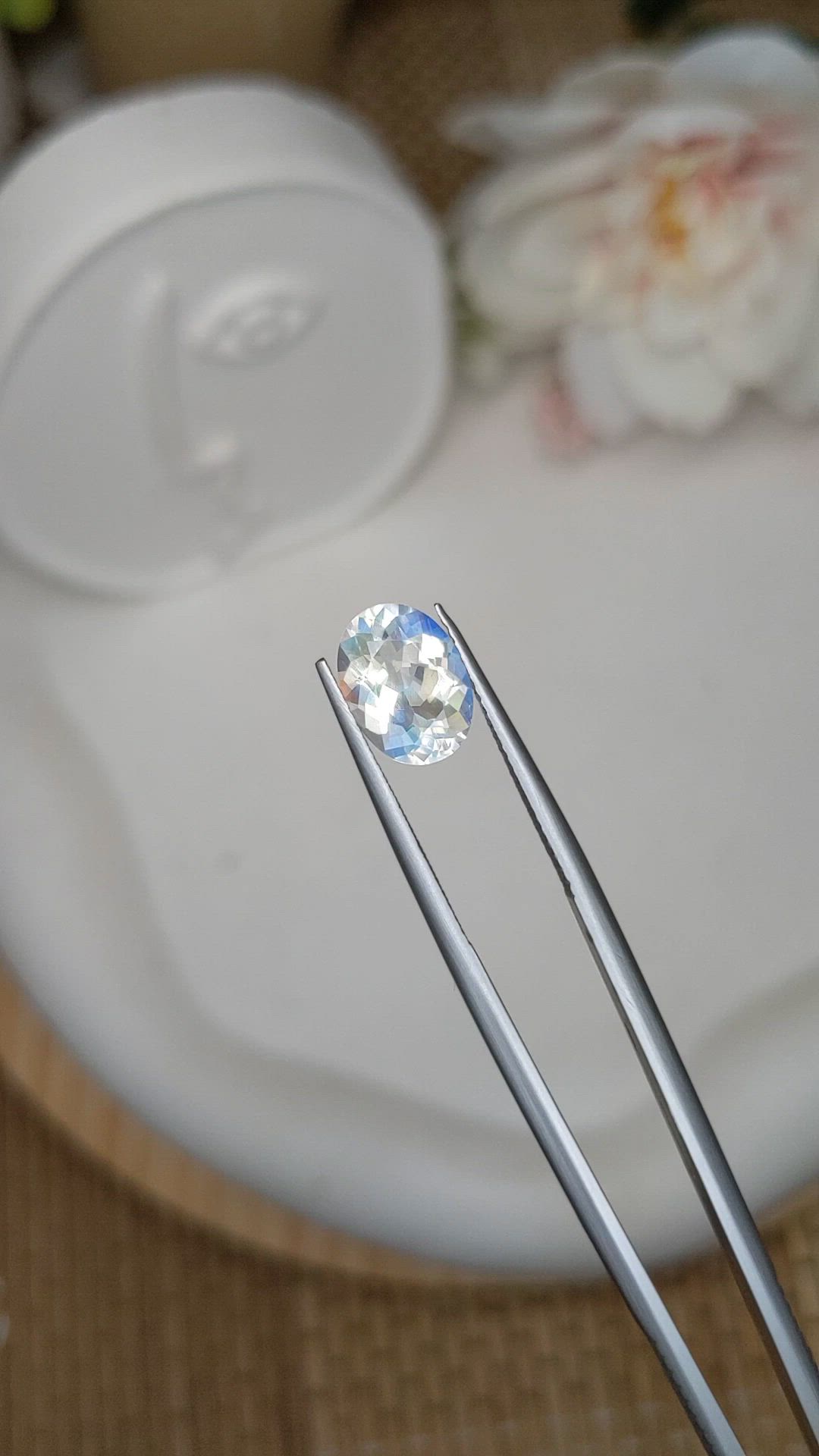 2.16 Ct. Rainbow Moonstone from Ceylon (Sri Lanka) Size Video