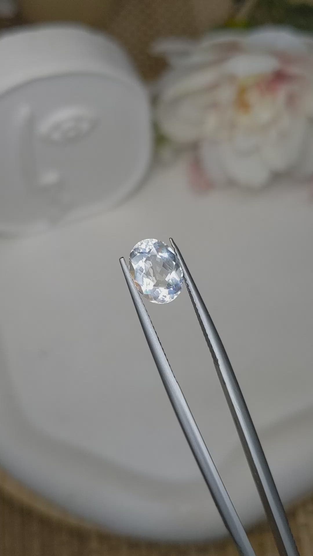 2.20 Ct. Rainbow Moonstone from Ceylon (Sri Lanka) Size Video
