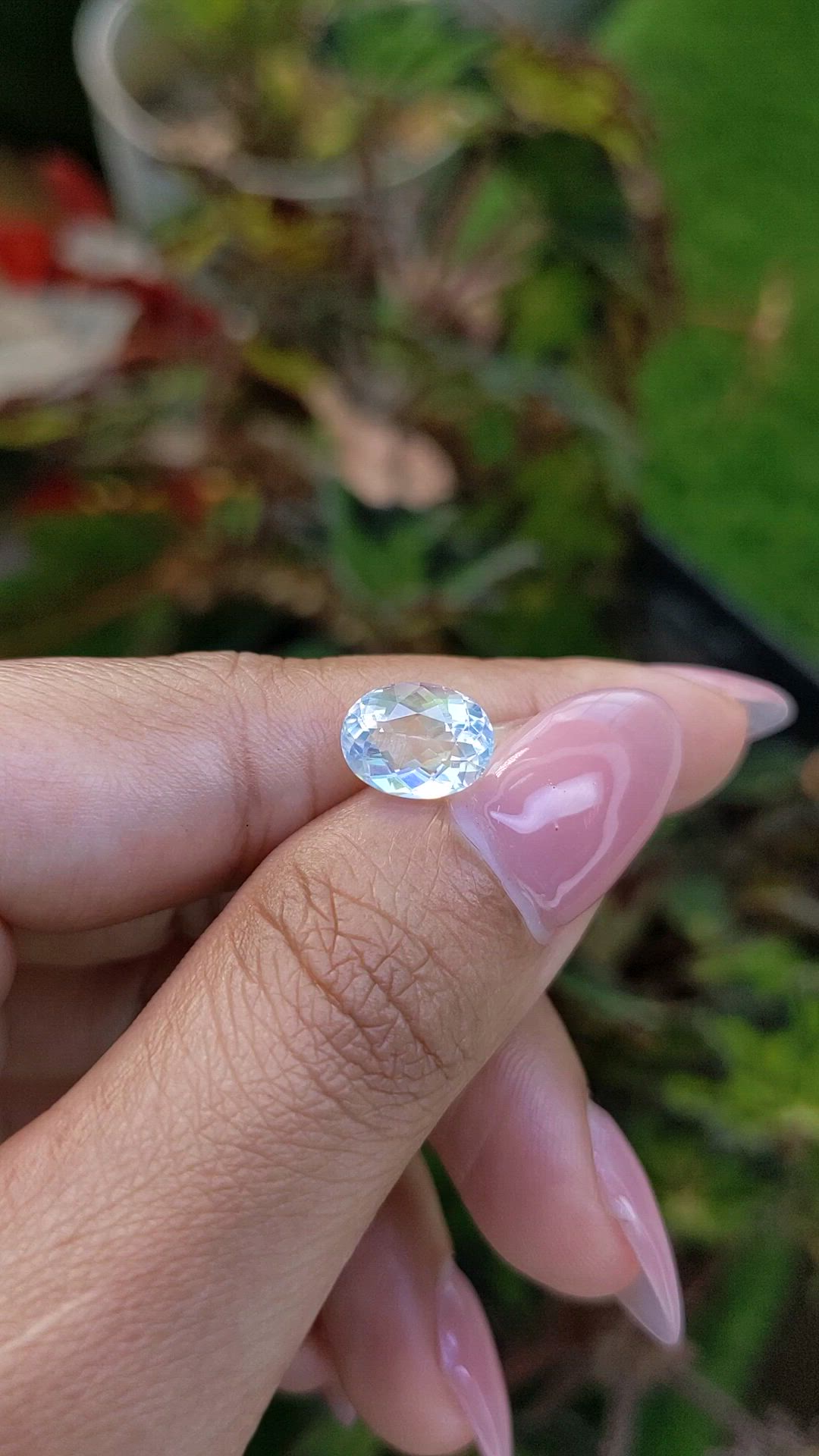 2.20 Ct. Rainbow Moonstone from Ceylon (Sri Lanka) Size Video