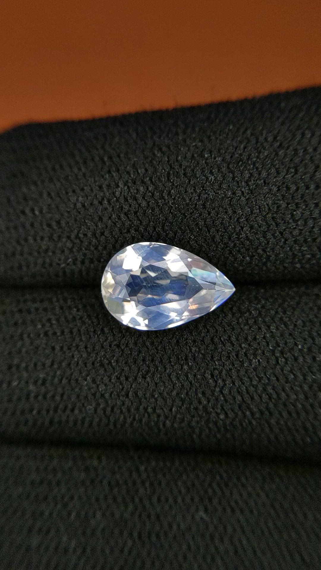 2.75 Ct. Rainbow Moonstone from Ceylon (Sri Lanka) Size Video