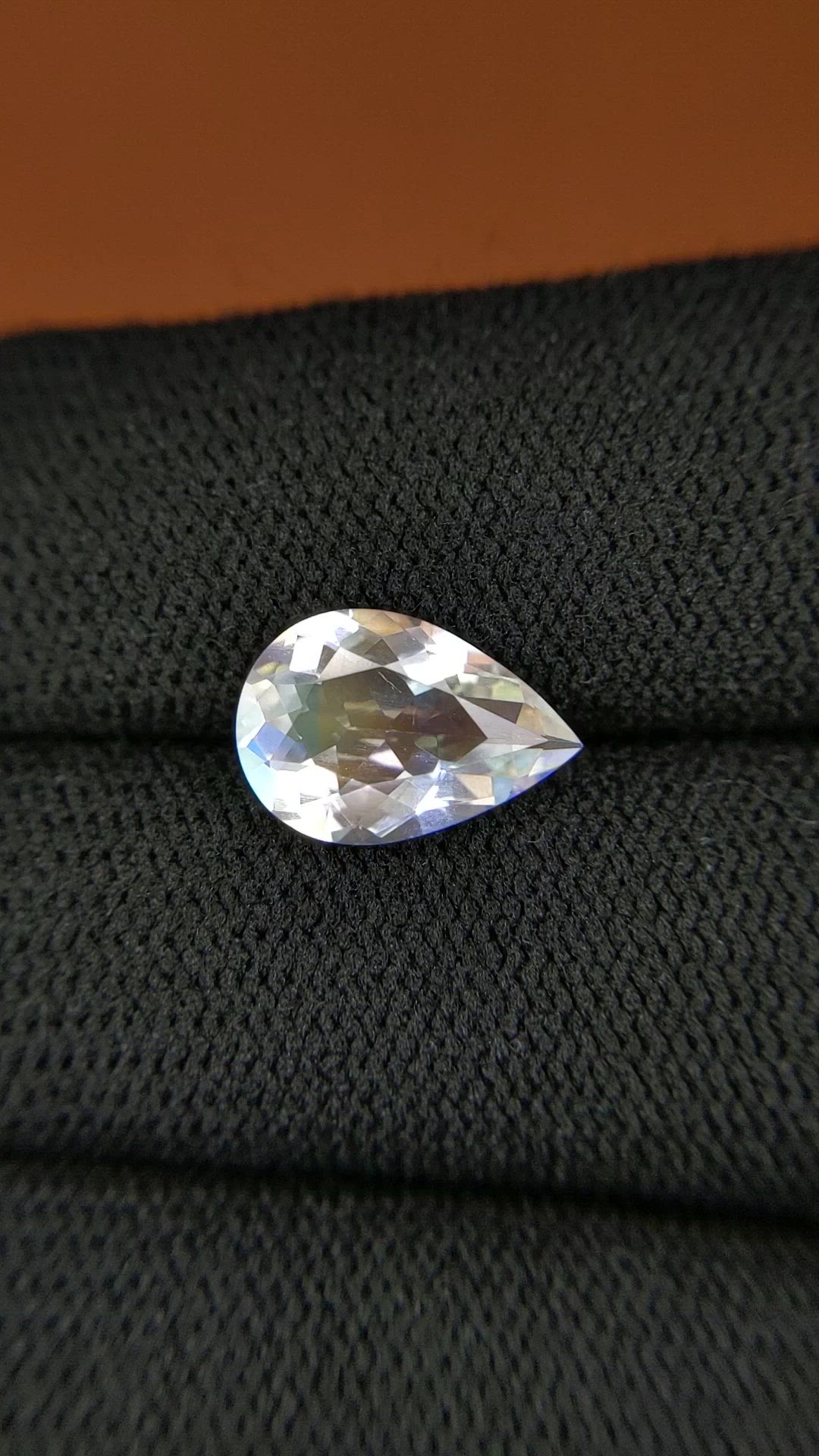 2.42 Ct. Rainbow Moonstone from Ceylon (Sri Lanka) Size Video
