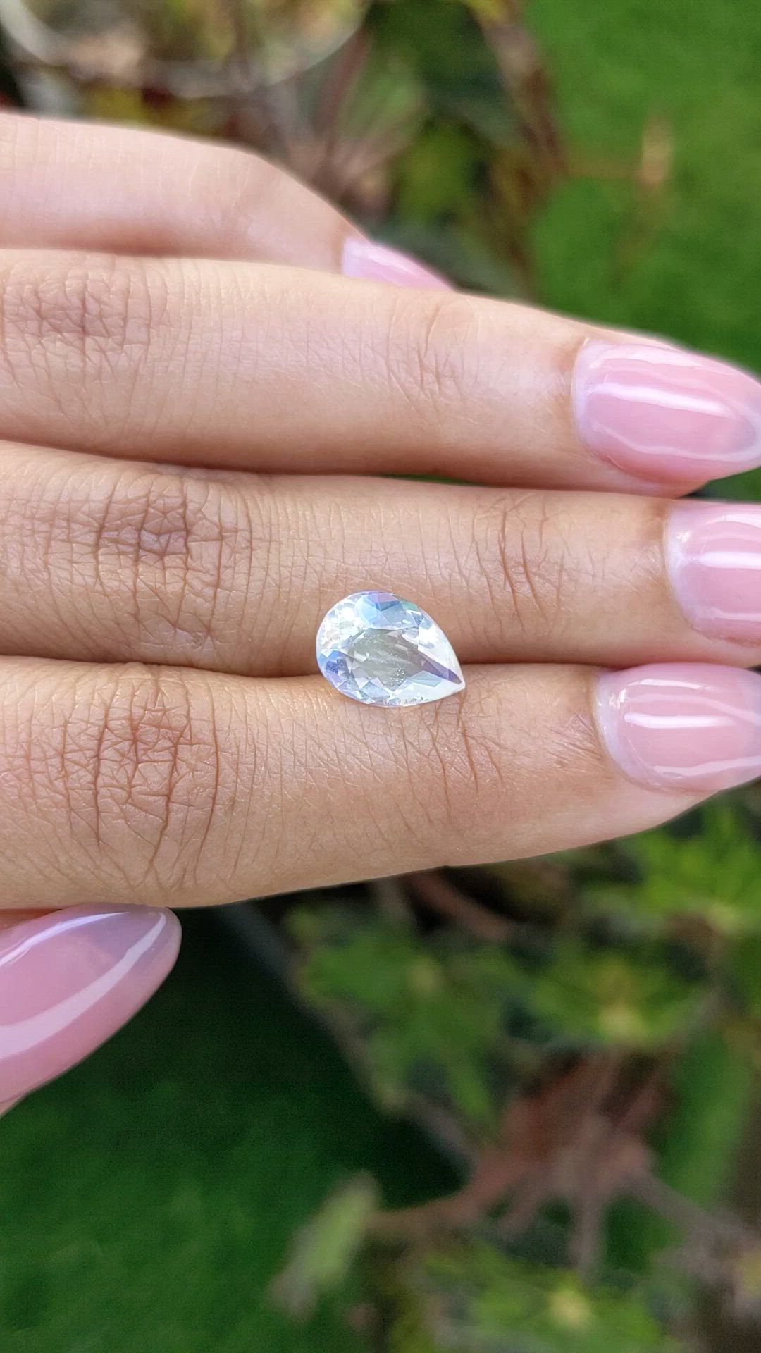 2.12 Ct. Rainbow Moonstone from Ceylon (Sri Lanka) Size Video