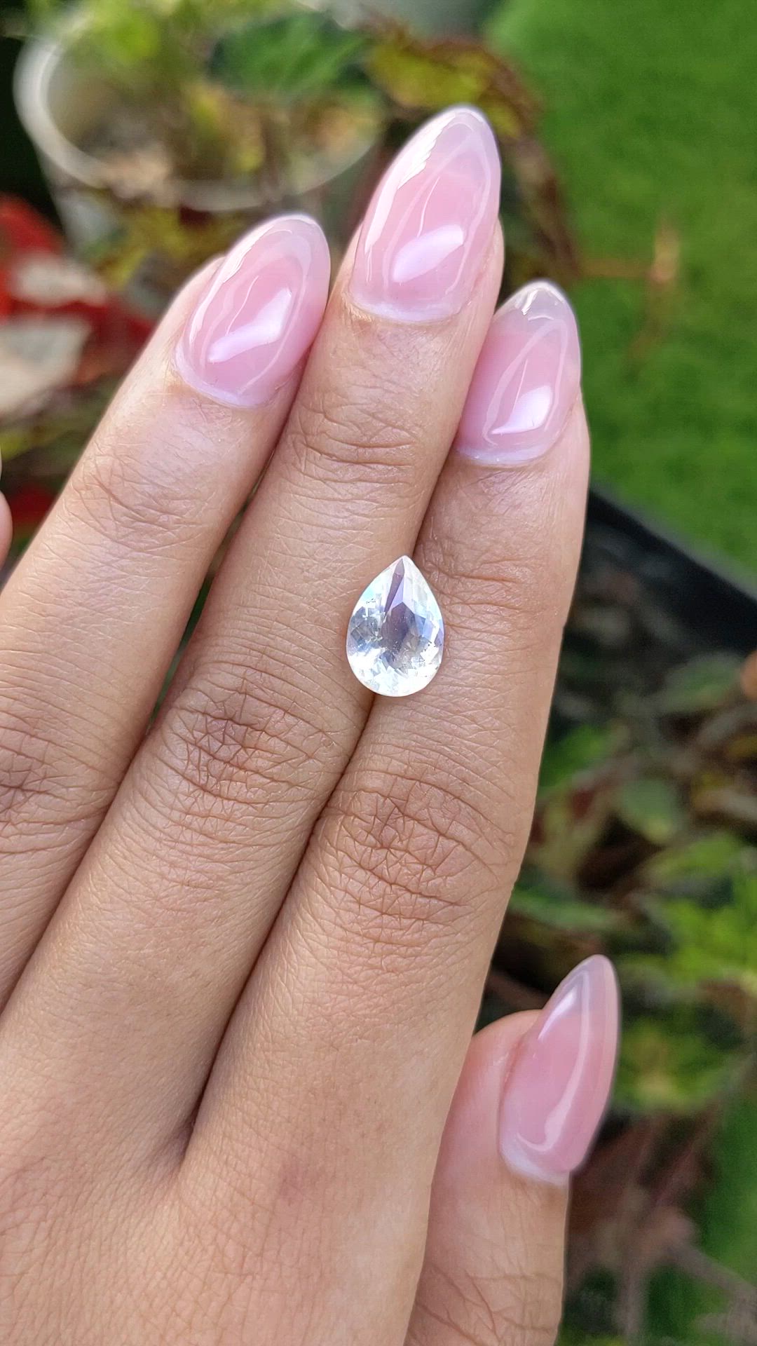 2.12 Ct. Rainbow Moonstone from Ceylon (Sri Lanka) Size Video