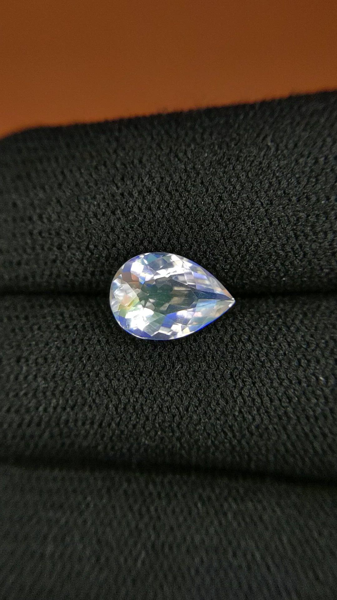 2.12 Ct. Rainbow Moonstone from Ceylon (Sri Lanka) Size Video
