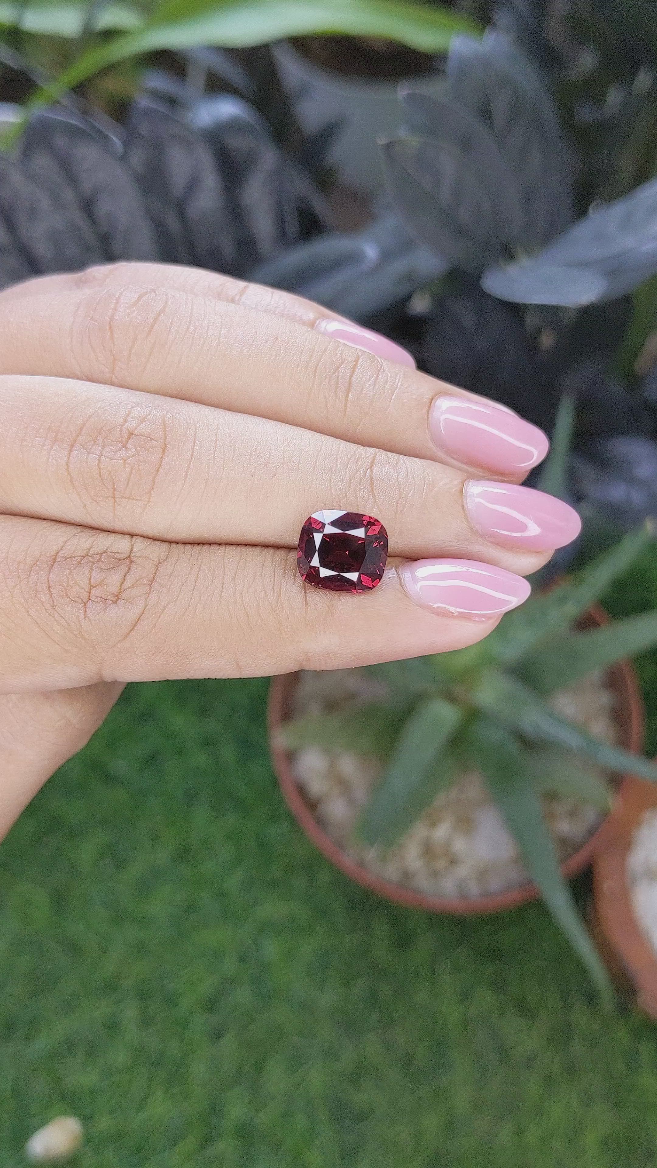 4.25 Ct. Red Garnet from Ceylon (Sri Lanka) Size Video