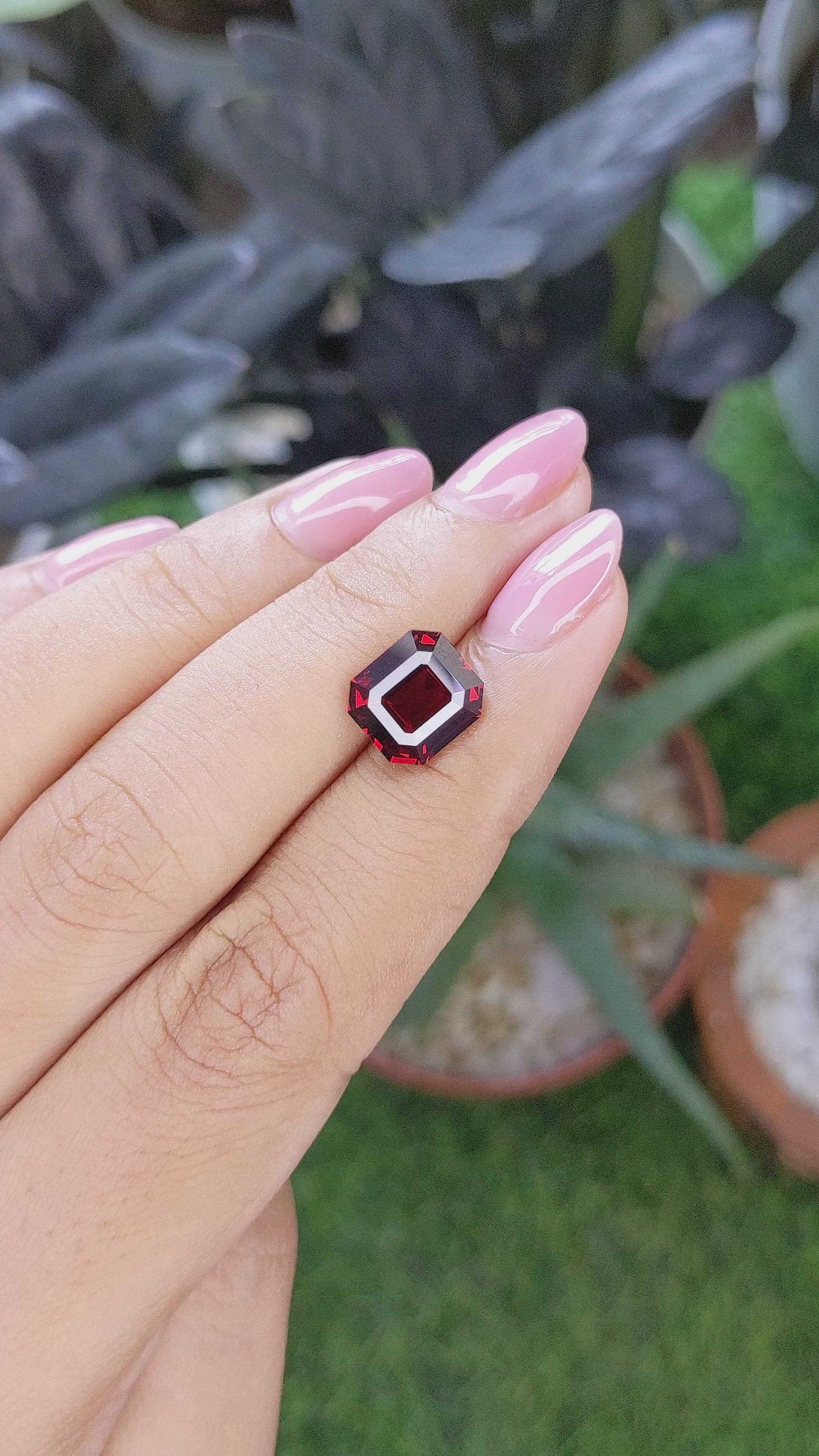 4.35 Ct. Red Garnet from Ceylon (Sri Lanka) Size Video