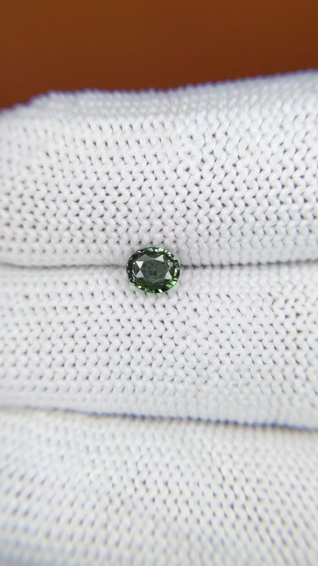0.54 Ct. Alexandrite from Ceylon (Sri Lanka) Size Video