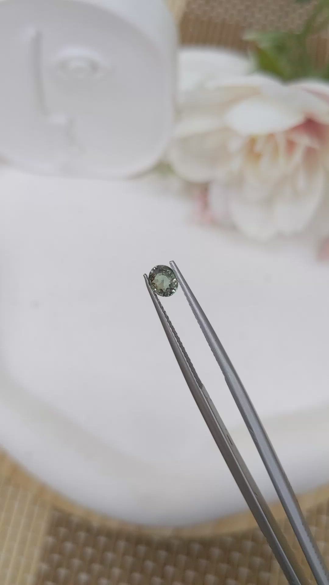 0.54 Ct. Alexandrite from Ceylon (Sri Lanka) Size Video