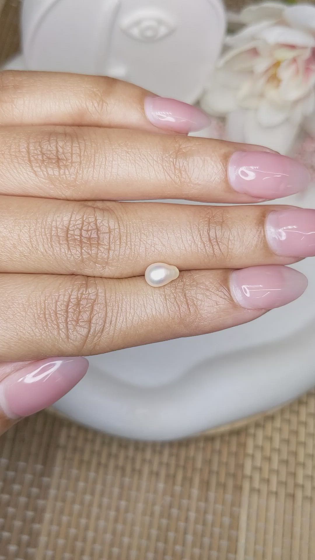 1.02 Ct. Cream Edison Pearl from China Size Video
