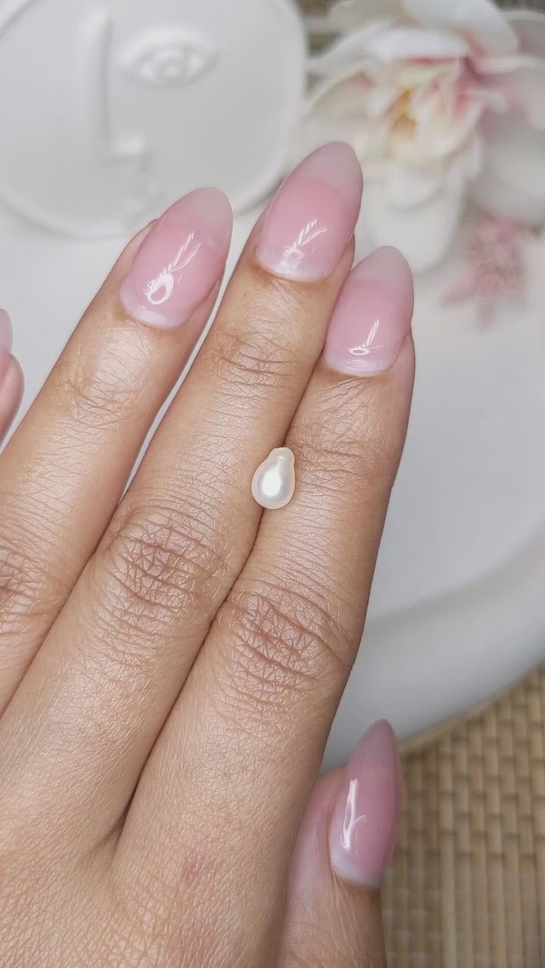 1.02 Ct. Cream Edison Pearl from China Size Video