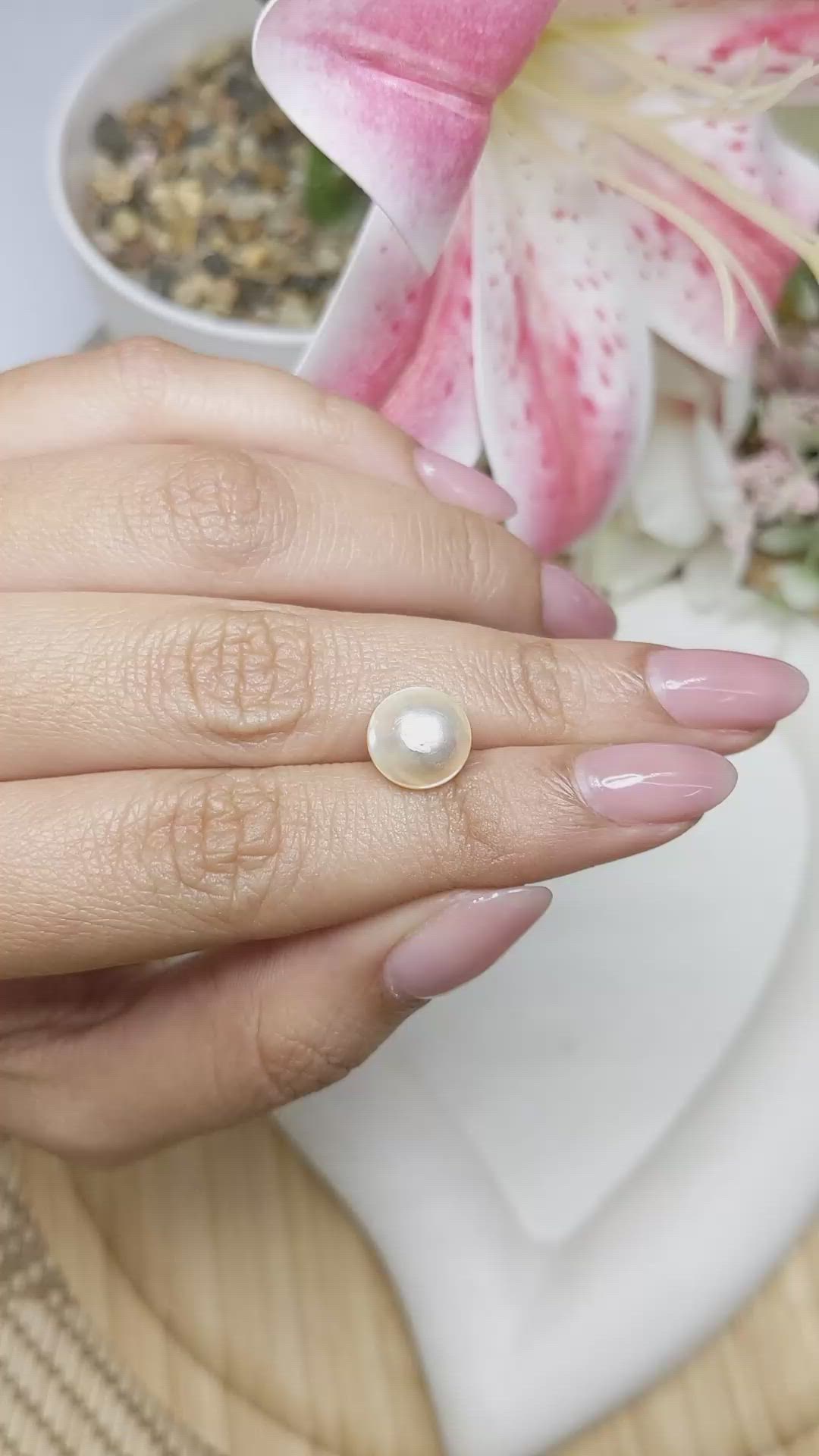 4.15 Ct. Cream Edison Pearl from China Size Video
