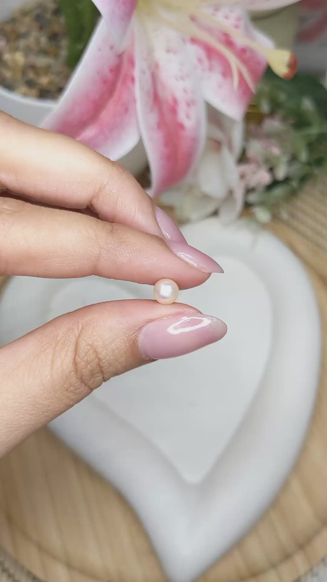 1.22 Ct. Cream Edison Pearl from China Size Video