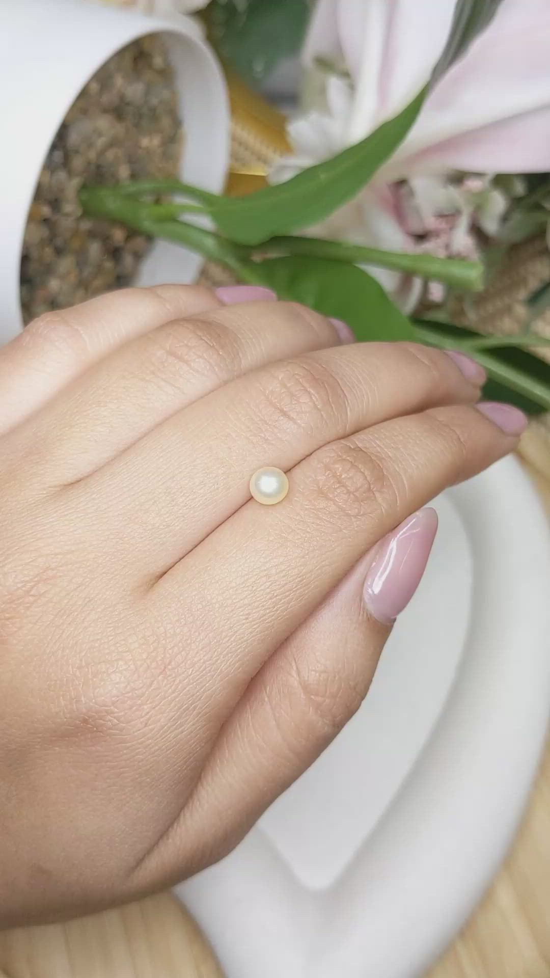 1.15 Ct. Cream with Silver Overtone Akoya Pearl from China Size Video