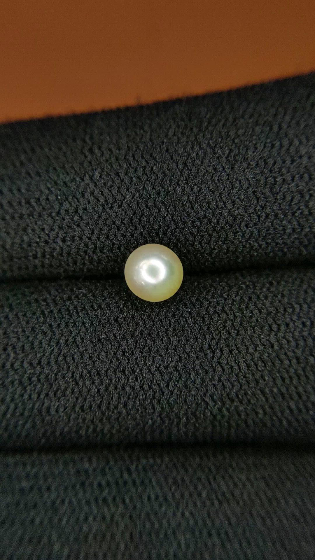 1.15 Ct. Cream with Silver Overtone Akoya Pearl from China Size Video